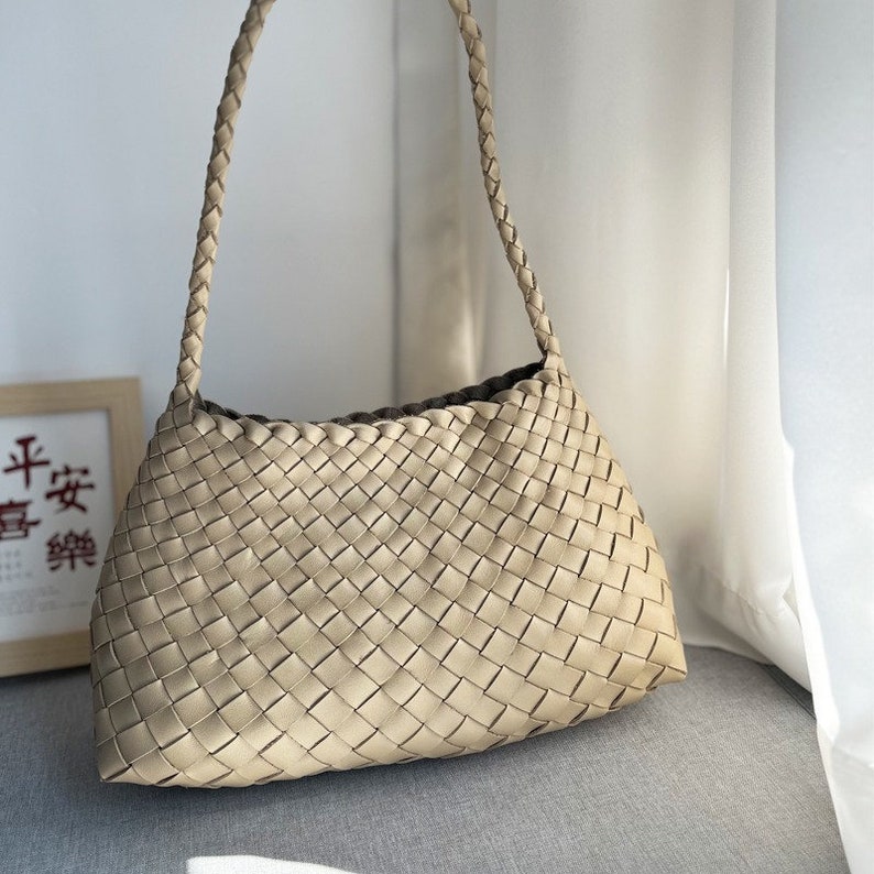 Bolso de mano de cuero tejido hecho a mano, bolso HOBO para damas tejidas a mano, bolso de vacaciones de verano white