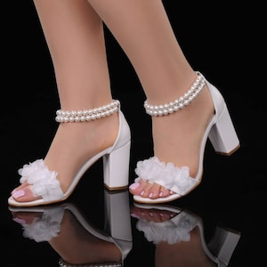 White Wedding Shoes with Pearls, Wedding Block Heels, Elegant Bridal Heels, Floral White Wedding Shoes, Handmade Bridal Shoes