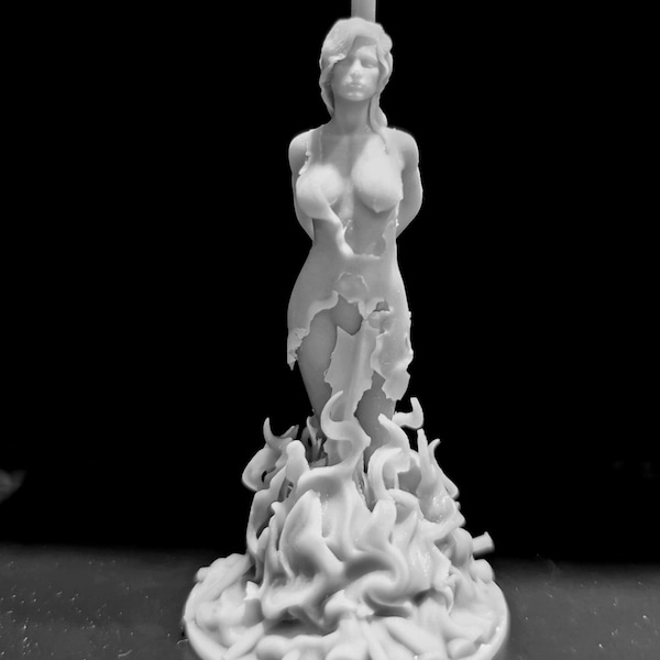 Figurine imprimée 3D Sorcière sur le bûcher Wicca Lilith Hécate Salem Samhein Démon Circé Burning witch