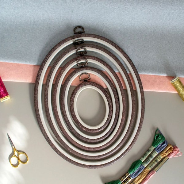 Brown Embroidery Hoop - Nurge Flexible Oval Hoop