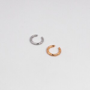 Decorative Ear Cuff Earrings In White Gold Plated Copper