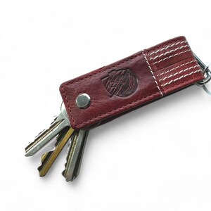 Buffalo Leather Screw Key Chain: Cricket Gift for Enthusiasts