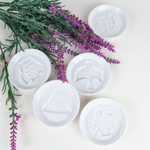 White Ceramic Japanese Dip Sauce Dish | Small Soy Sauce Bowl | Sushi Condiment Plate | Minimalist Asian Tableware