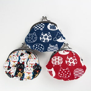 Cartera Pequeña / Monedero de Algodón para Monedas y Billetes / Maneki-neko / Gamaguchi Cierre de Click/ Gato de la Suerte