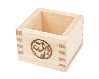 Wooden Masu cup box set/ Japanese Sake cups/ engraved with Mount Fuji or Fortune Cat