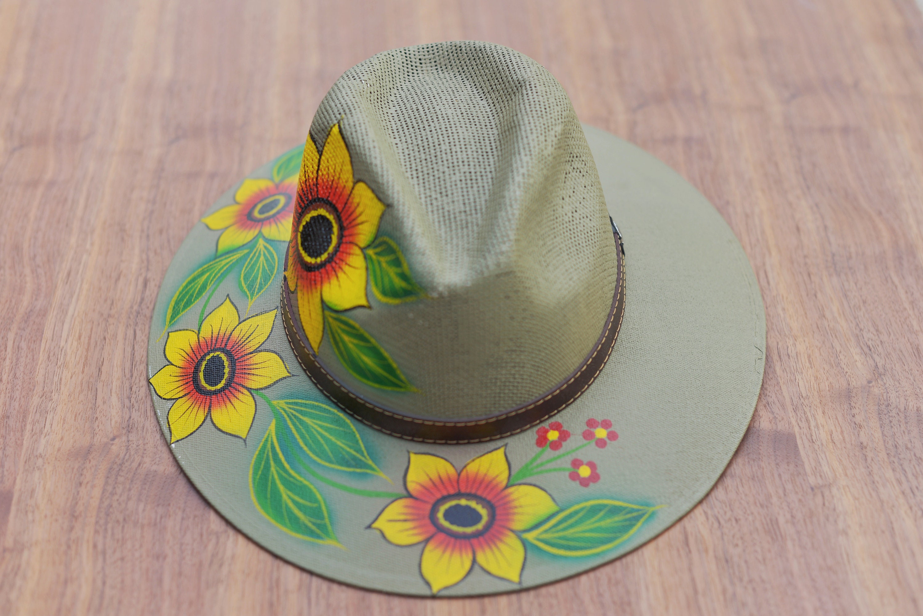 Beautiful Hand-painted Mexican Hat With a Colorful Unique  display picture 1
