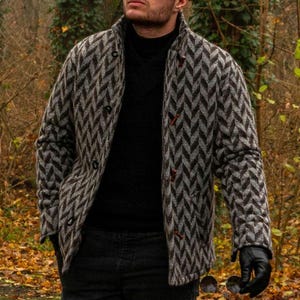Grey Warm Men&#39;s Sheep Wool Jacket. Country comfortable warm jacket. Warm plaid button down shirt. Great gift for him. Autumn spring jacket