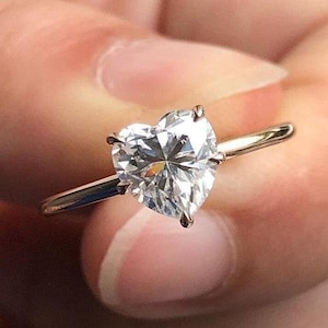 Heart Cut Moissanite Elongated Wedding Ring Solitaire Engagement Ring Heart Shape Ring 14K Gold Annivarsary Ring Proposal Ring for Her