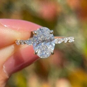 3.0CT Oval Cut Colorless Moissanite Engagement Ring Marquise & Round Brilliant Cut Diamond Ring Bridal Ring Anniversary Promise Ring for Her