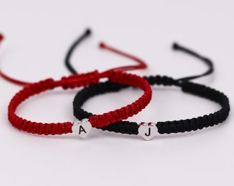 2 bracelets personnalisés avec initiales en perles et coeur en argent gravées pour les couples et les amis | Bracelets assortis | Cadeau fiancé anniversaire