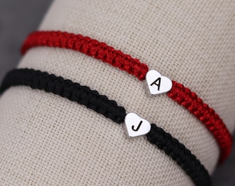 2 bracelets personnalisés avec initiales en perles et coeur en argent gravées pour les couples et les amis | Bracelets assortis | Cadeau fiancé anniversaire