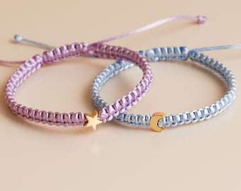 Conjunto de 2 pulseras personalizadas a juego de estrellas y lunas para parejas y amistades / Pulsera de relación personalizada / Regalo BF GF Sister