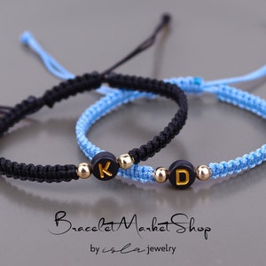 Conjunto de 2 pulseras iniciales de pareja personalizadas / pulseras a juego de socios / pulseras personalizadas de novia y novio / cuentas de letras doradas imagen 9