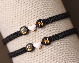 Conjunto de 2 pulseras iniciales personalizadas con cuentas de corazón / pulseras de pareja a juego / regalo novio aniversario cumpleaños BFF amistades