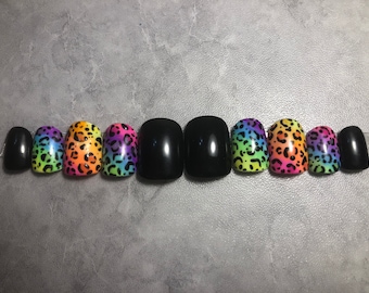 Lisa Frank Inspired press on nails