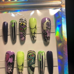 Beetle juice nails