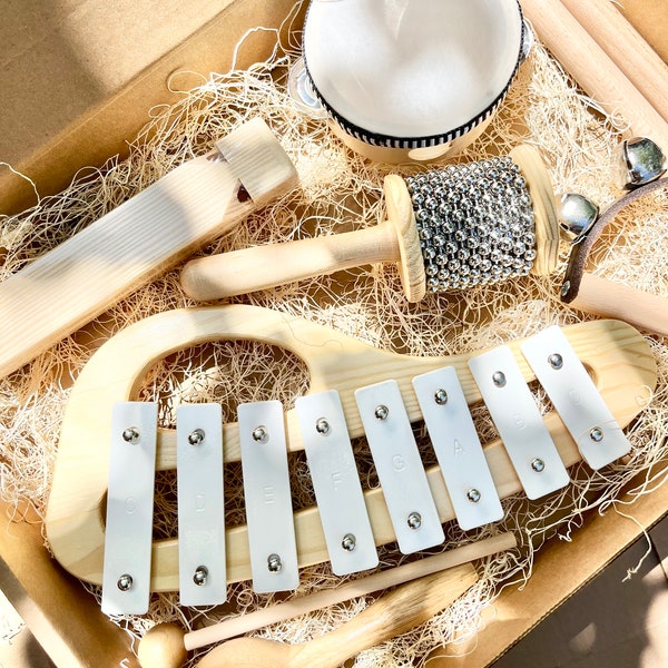 Ensemble cadeau tout-en-un d'instruments de musique pour bébé, jouets Montessori pour bébé, 1er anniversaire, cadeau personnalisé pour tout-petit, instruments de musique en bois