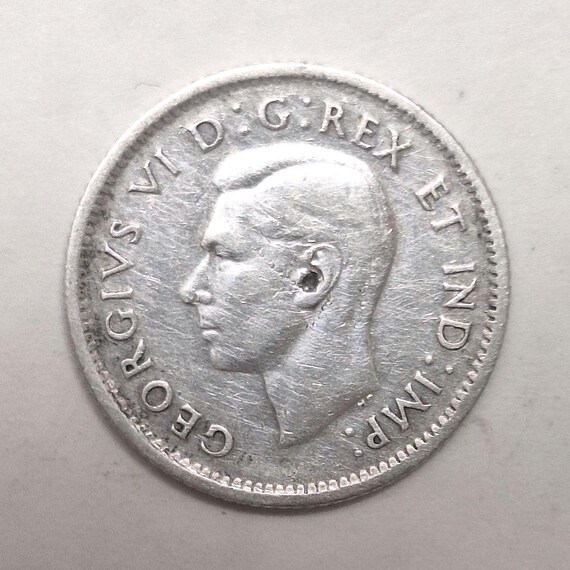 1930年代から40年代の流通状態のカナダ4セント銀貨10セント硬貨束