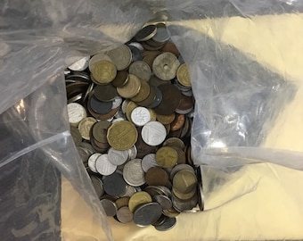 300 random coins from around the world, 50+ countries, 3lb+ on average! Only one left in stock!