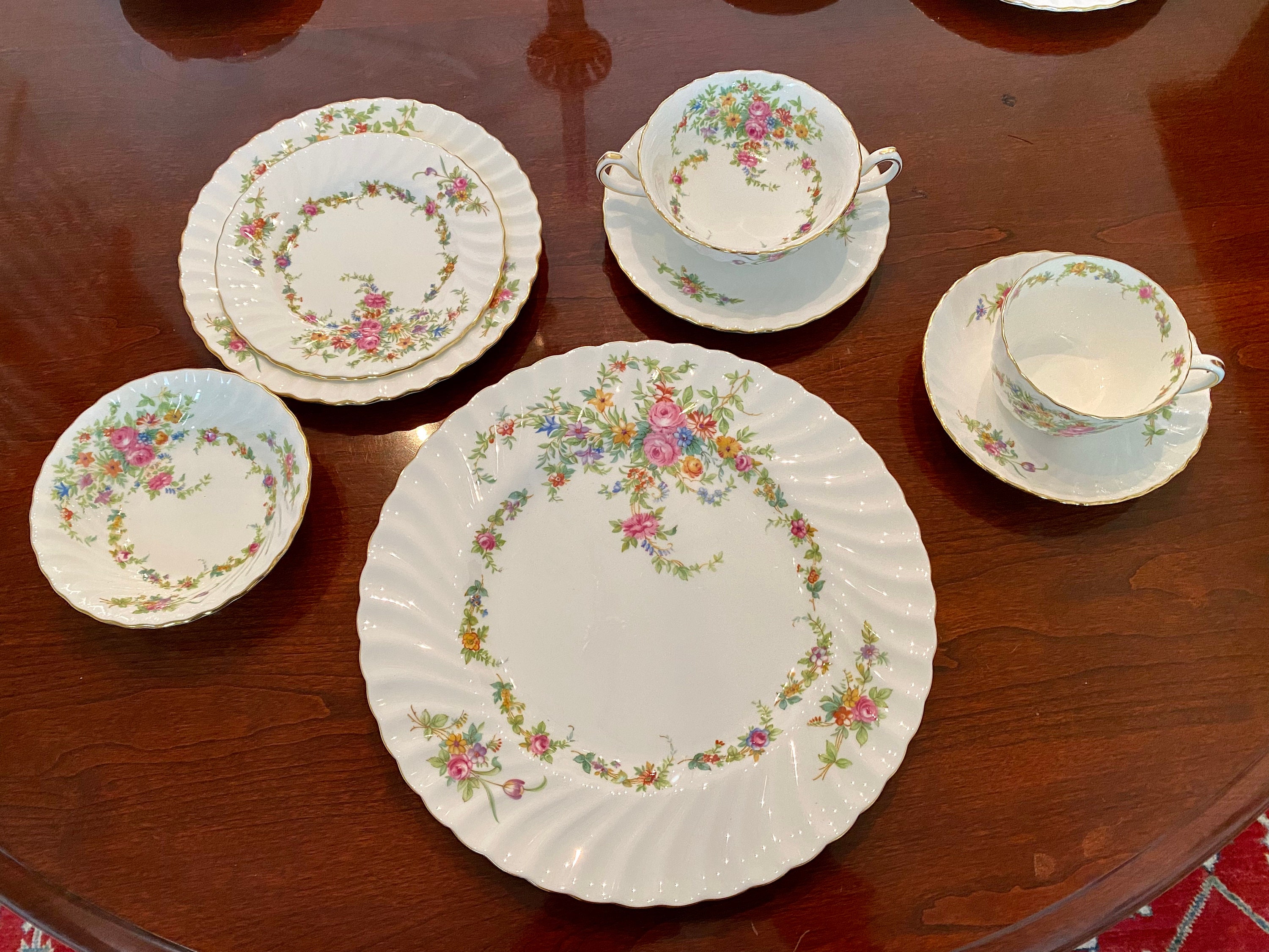 Minton エリザベス 皿 ファインボーンチャイナ Minton エリザベス 皿 ファインボーンチャイナ - メルカリ