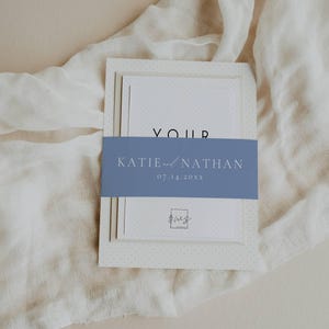 Dusty Blue Belly Band, Hochzeitseinladung Belly Band druckbare, elegante Einladung Wrap Vorlage, Belly Band für 5x7 Invite DIY 2 Größen AT10