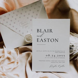 Paquete de invitaciones de boda minimalistas con código QR, plantillas de invitación minimalistas, paquete de invitaciones modernas, confirmación de asistencia en línea elegante, tarjeta de detalles AT10 imagen 3