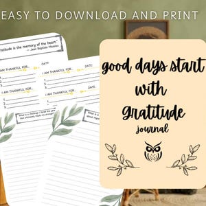 Op de afbeelding: Een beige dankbaarheidsdagboek met de tekst "good days start with gratitude journal" en een uil-illustratie. De afbeelding toont ook gelinieerde pagina's met schrijfopdrachten en de tekst "I am thankful for..." en "Gratitude is the memory of the heart."