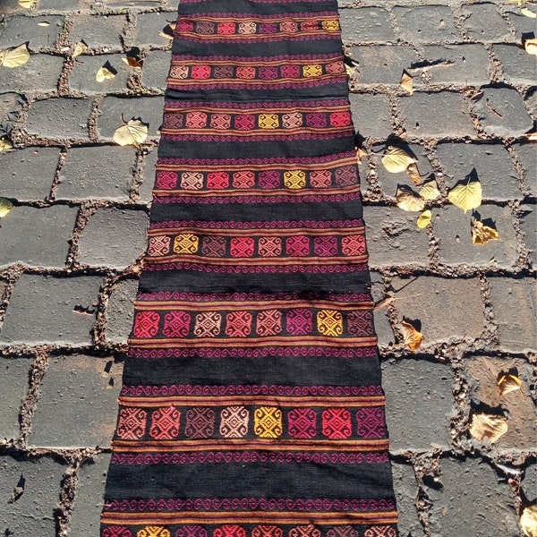 Mexican table runner, 100% cotton, handwoven and handcrafted in Chiapas Mexico