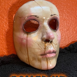 Dolled Up Mask