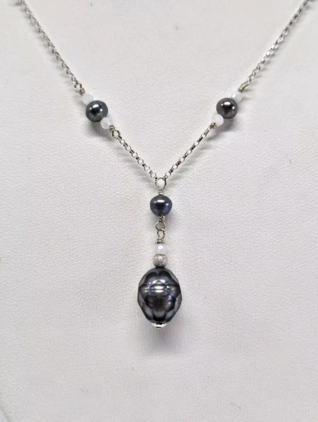 Sterling Silver Faceted Tahitian Pearl & Moonstone Lavalier 'Y' Pendant Necklace - Thumbnail 2