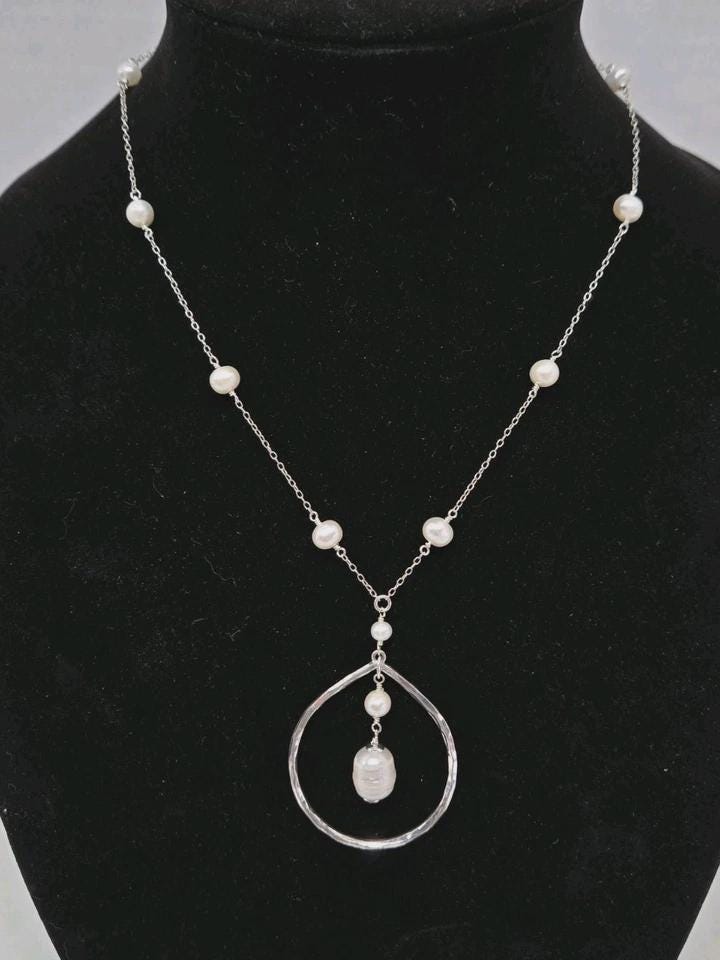 Artisan Boho Sterling Silver Baroque Pearl Hammered Pendant Necklace 18" - Thumbnail 4