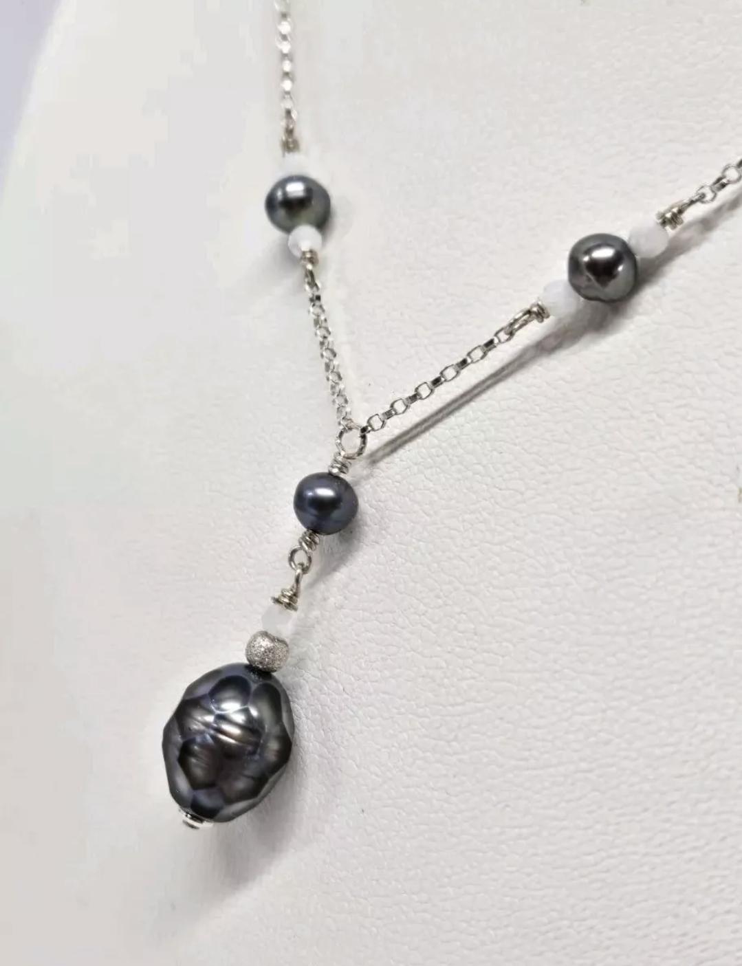 Sterling Silver Faceted Tahitian Pearl & Moonstone Lavalier 'Y' Pendant Necklace - Thumbnail 3