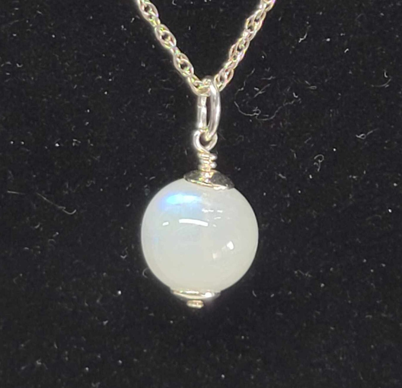 Sterling Silver Blue Flash Rainbow Moonstone Minimalist Pendant - Thumbnail 2
