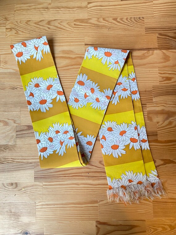 VTG 60's 70's Yellow floral Scarf Decorative scar… - image 2
