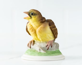 Boehm Porcelain Bird Figurine – Vintage Hand-Painted Yellow Songbird Sculpture, Collectible Fine Porcelain