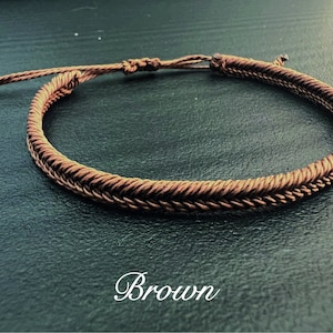 Handgemachtes Makramee Armband für Männer | Vatertag Geschenkidee | Surf wasserdicht Armband | Armbandfarbe - Braun
