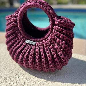 Sac en coton au crochet fait main, petit sac tricoté à la main, sac fourre-tout bordeaux, sac de créateur de luxe, idée cadeau, crochet en relief
