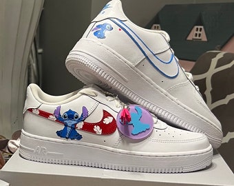 Custom stitch Air Force 1 and stitch keyring custom trainers