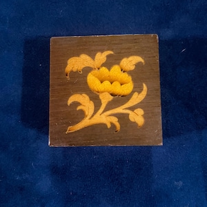 small sorrento-italy inlaid wood work box