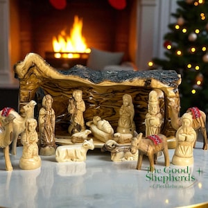 Olive Wood Nativity Set with Detailed Figurines, Wooden Hand Carved Nativity Scene, Made in Holy Land, Indoor Nativity Scene,Christmas Gift