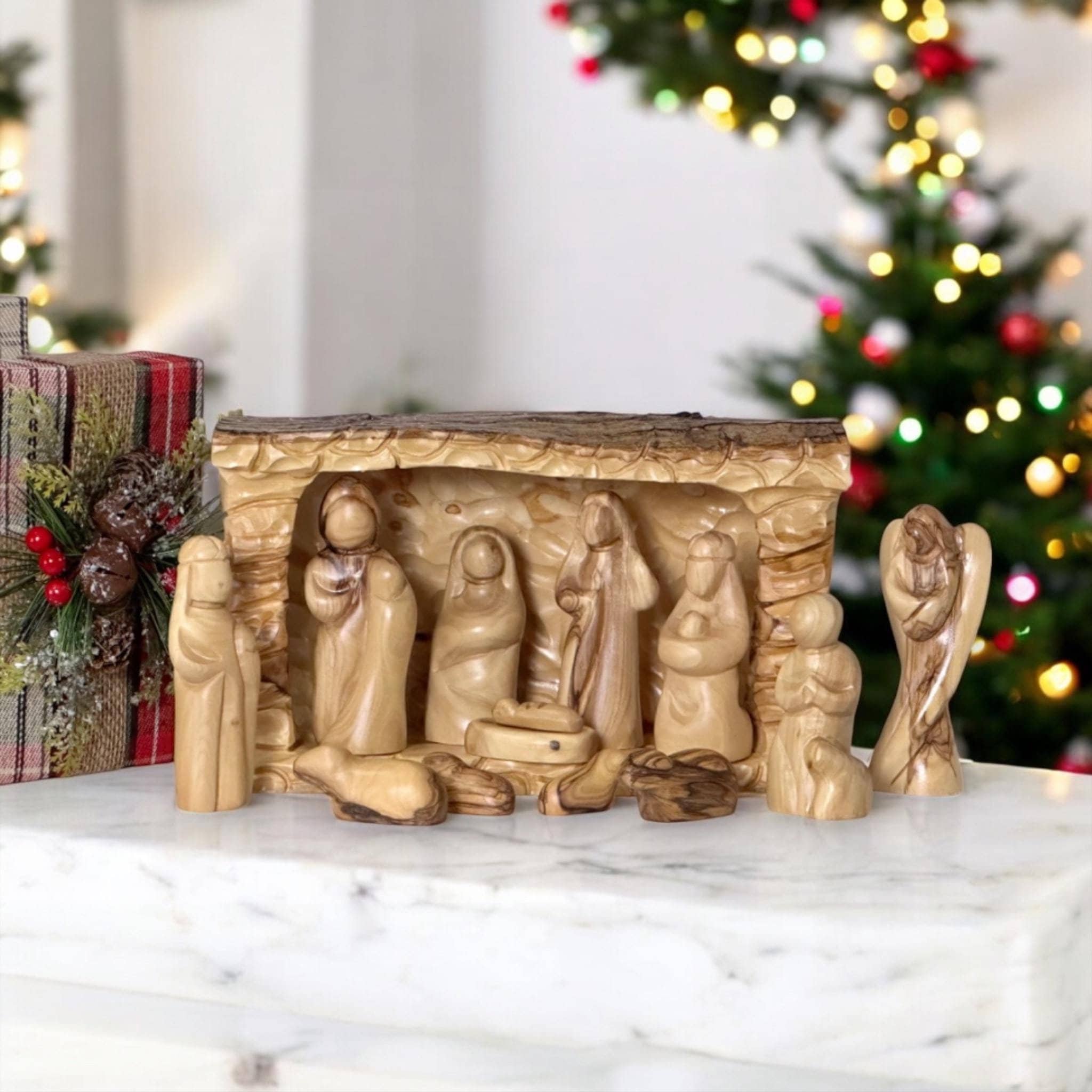 Decorazione Natalizia Da Esterno: Presepe Con Babbo Natale Inginocchiato, Resistente A Neve E Ghiaccio, Realizzato In USA, Alto 84 Cm