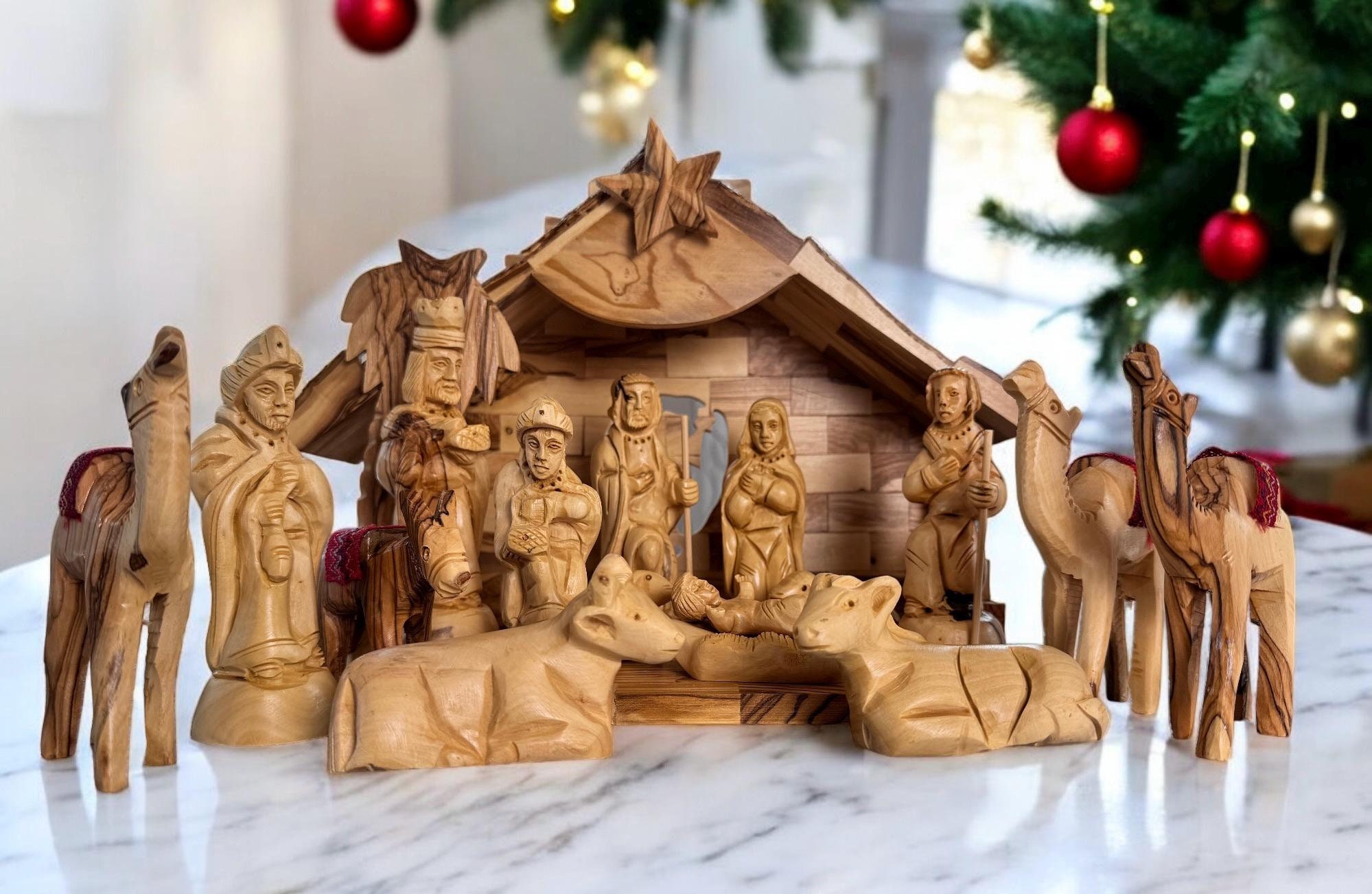 Belén musical de madera de olivo, belén de madera de olivo tallado a mano  en Belén, Tierra Santa, belén de madera, decoración navideña - Etsy México, image size:1999x1303