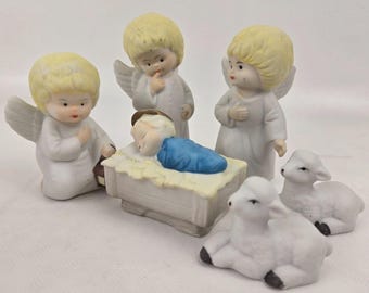 Presepe con angeli, Gesù Bambino, angeli e agnelli, Natale in giro per il mondo, Taiwan, vintage.