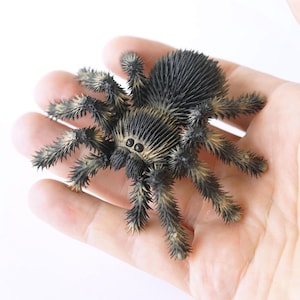 Juguete de araña realista / Modelo de tarántula aterrador / Regalo de Halloween