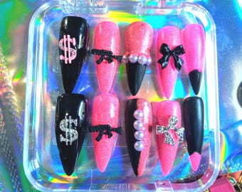 Unhas personalizadas feitas à mão