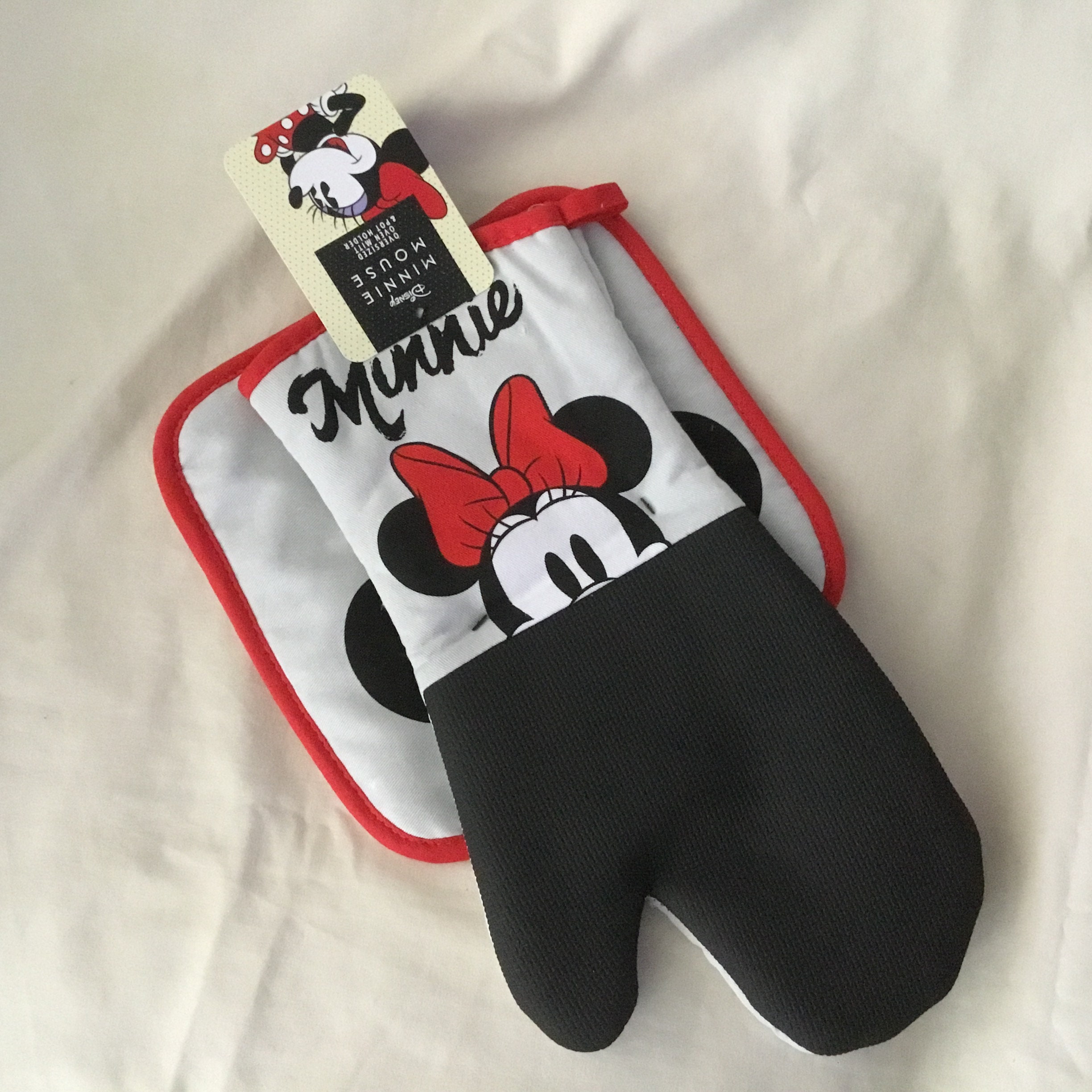 Minnie Mouse Oven Mitt and Pot Holder Over Sized Gray Red Black Disney
