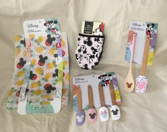 Disney Mickey & Minnie Frühling Lg Schneidebrett Silikon Pfannenwender Ofenhandschuhe Holzlöffel PfannenwenderKochküche Küchenhelfer