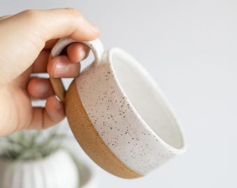 Keramikbecher Handgemachte Kaffeebecher 16 Unzen Becher Latte gesprenkelte Keramikbecher Housewarming Geschenk für sie Küche Dekor Steinzeugbecher | AUF BESTELLUNG