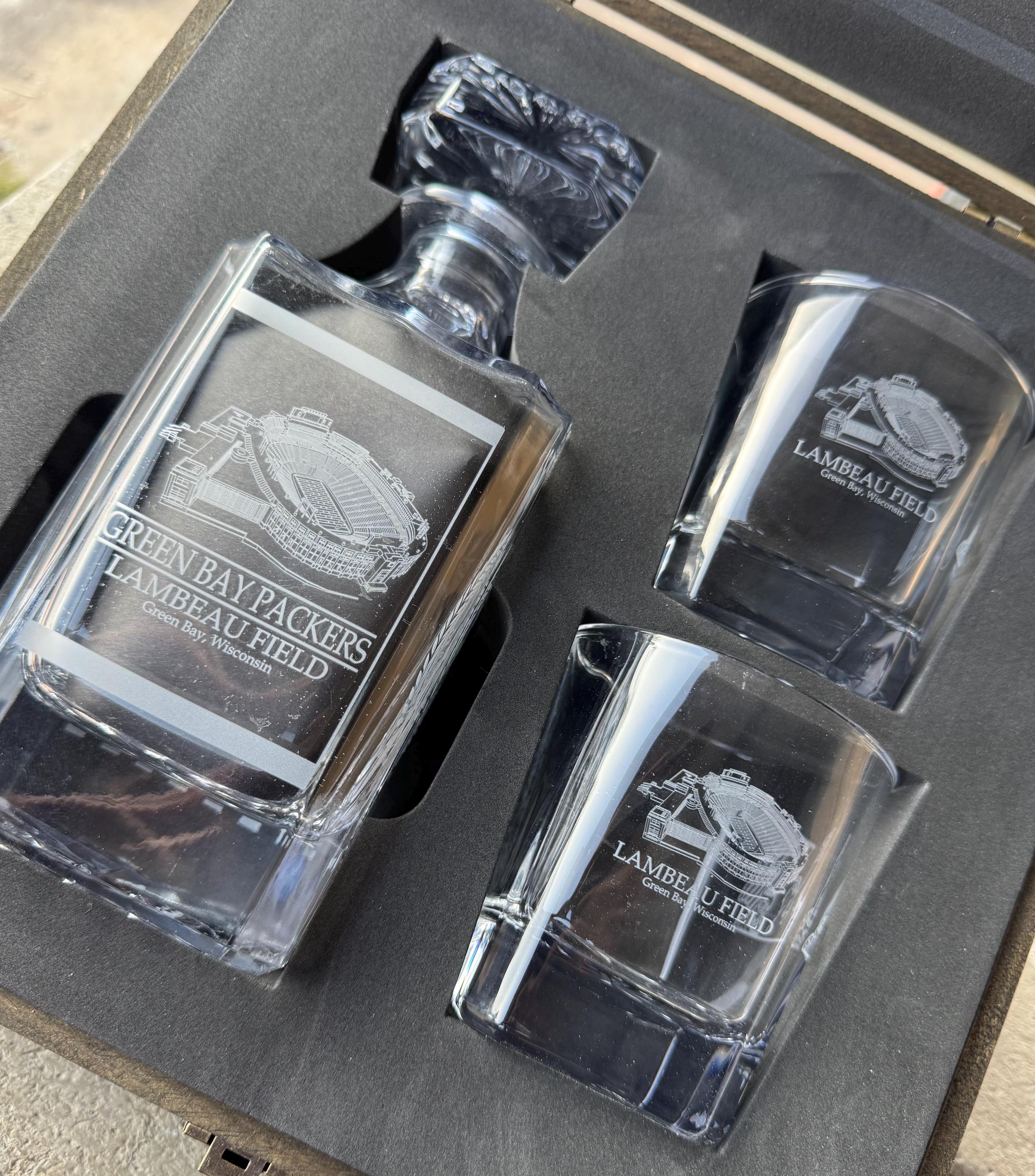 Green Bay Packers: Lambeau Field Whiskey Decanter Set With 2 or 4 ...