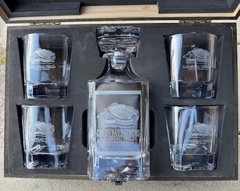Green Bay Packers: Lambeau Field whiskey decanter set with 2 or 4 glasses.
